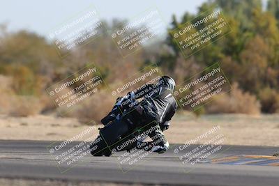 media/Dec-18-2022-SoCal Trackdays (Sun) [[8099a50955]]/Turn 7 Backside (1125am)/